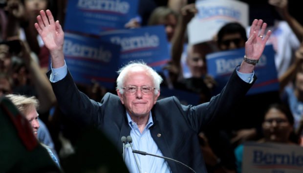 Bernie Sanders at a town meeting in Phoenix, Arizona / Photo by Gage Skidmore